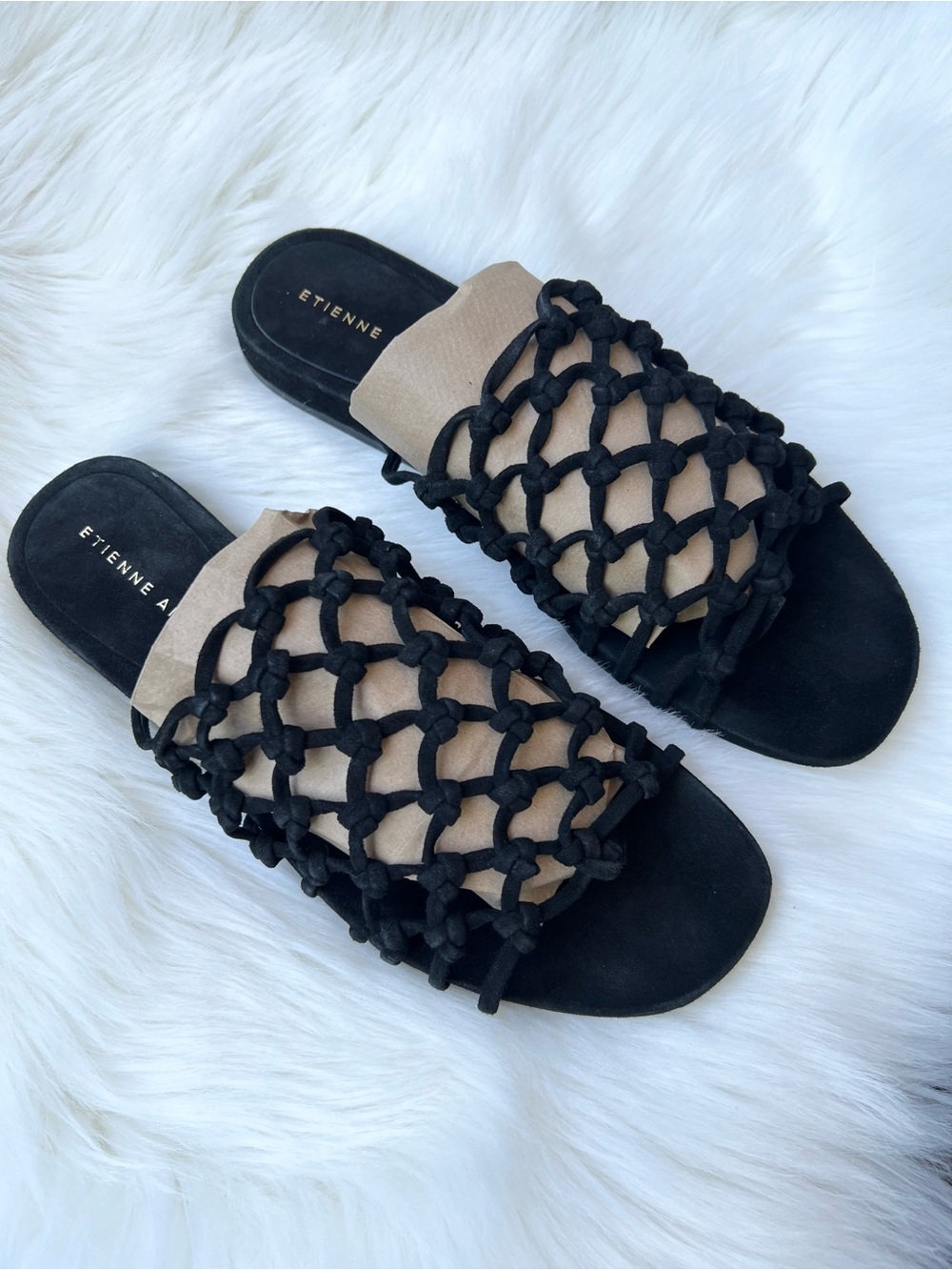 Etienne Aigner Women Aruba Knit Sandals Thong Flat Black Suede 8.5